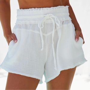 KENNEDY COTTON POCKETED FRAYED SHORTS